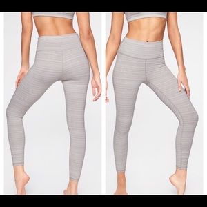 Athleta High Rise Jacquard Chaturanga 7/8 Tight
